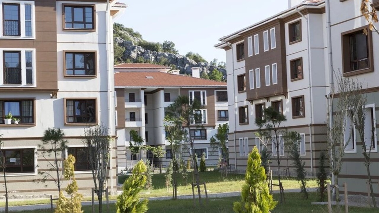 Foto - Bursalılar'a müjde! 12 bin lira taksitle… TOKİ'den ucuz ev fırsatı
