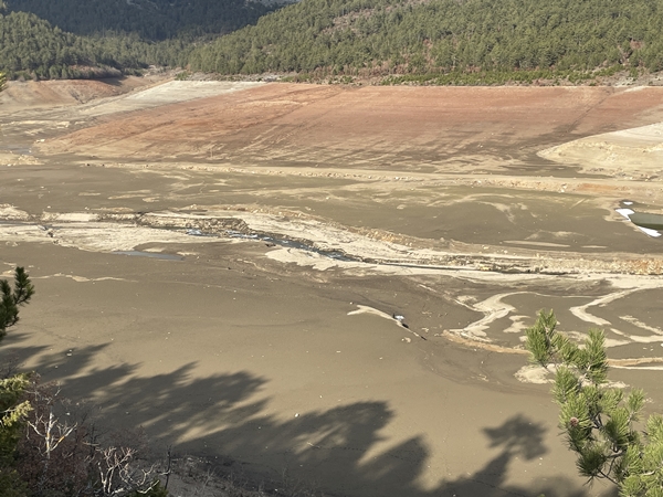 Foto - Bursa'nın içme suyu kaynaklarından biriydi... Resmen kurudu