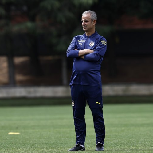 Foto - Bütçe çalışması yapıldı! Fenerbahçe 4 yıldızdan birine imza attıracak. Sen ne yaptın böyle İsmail Kartal? Görenler şaşkına döndü