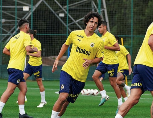 Foto - Bütçe çalışması yapıldı! Fenerbahçe 4 yıldızdan birine imza attıracak. Sen ne yaptın böyle İsmail Kartal? Görenler şaşkına döndü