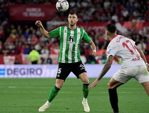 Foto - Bütçe çalışması yapıldı! Fenerbahçe 4 yıldızdan birine imza attıracak. Sen ne yaptın böyle İsmail Kartal? Görenler şaşkına döndü