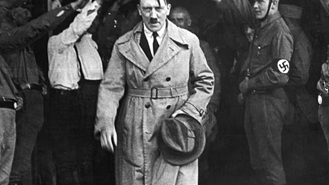 Foto - Bütün dünya şaşkın! Hitler’in makineli tüfeği bakın hangi Müslüman ülkede çıktı?