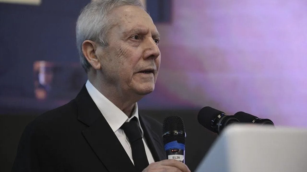 Bütün dünyanın konuştuğu Galatasaray derbisi öncesi Aziz Yıldırım’dan sürpriz! Futbolcular da şaşırdı