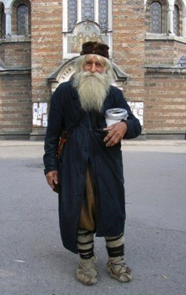 Foto - Bütün gün dilendikten sonra yaptığı şeye çok şaşıracaksınız!