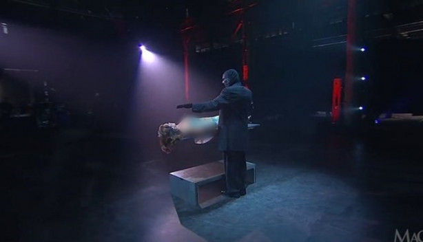 Foto - Bütün sihirbazlık hilelerini ortaya çıkardı!