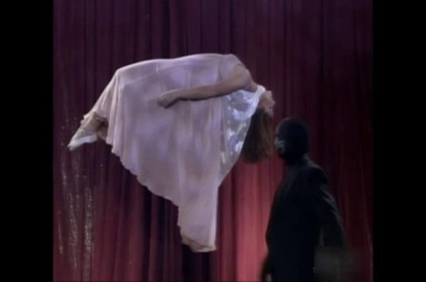 Foto - Bütün sihirbazlık hilelerini ortaya çıkardı!