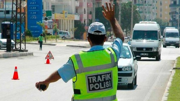 Foto - Bütün sürücüleri ilgilendiriyor! Bunu yapanlar hapı çok fena yutacak! Sonra "Benim hiç haberim yoktu" demeyin