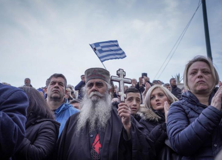 Foto - Bütün ülke buna kilitlendi! Yunanistan’da sapkınlık oylaması