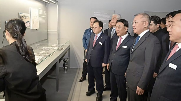 Foto - Büyük atılım! İlk fabrikasını açtığı Ulsan'da elektrikli araç fabrikası açıyor!