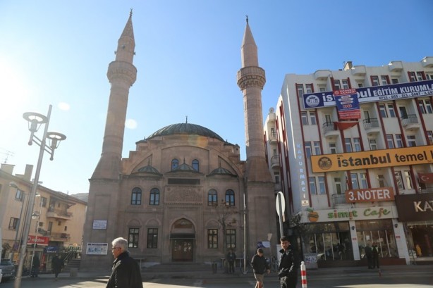 Foto - Büyük bir şaheser: Aksaray Kurşunlu Camiisi