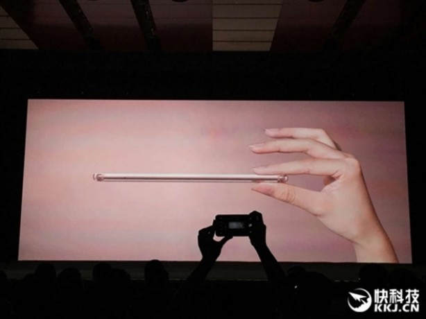 Foto - Büyük ekranlı Meizu M3 Max tanıtıldı