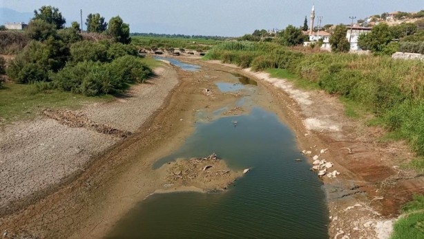 Foto - Büyük Menderes Nehri kurudu! Feci görüntüler