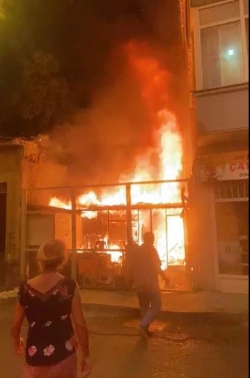Büyük panik! Herkes sokağa döküldü