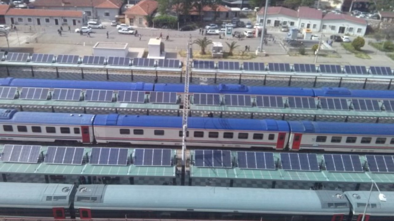 Foto - Büyük tasarruf sağlayacak! Demiryollarında güneş enerjisi dönemi