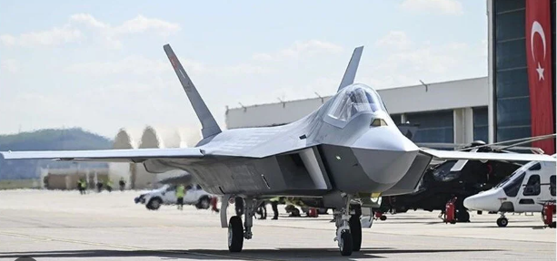 Foto - Büyük uçuşu ertelenen Milli Muharip Uçak'la ilgili flaş duyuru: F-35'i olanlar da alıyor