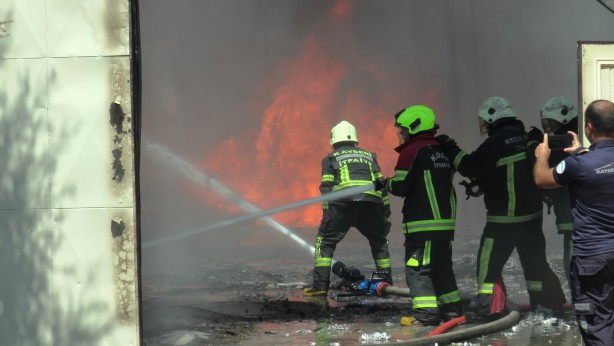 Foto - Büyük yangın! 22 araç, onlarca personel oraya koştu