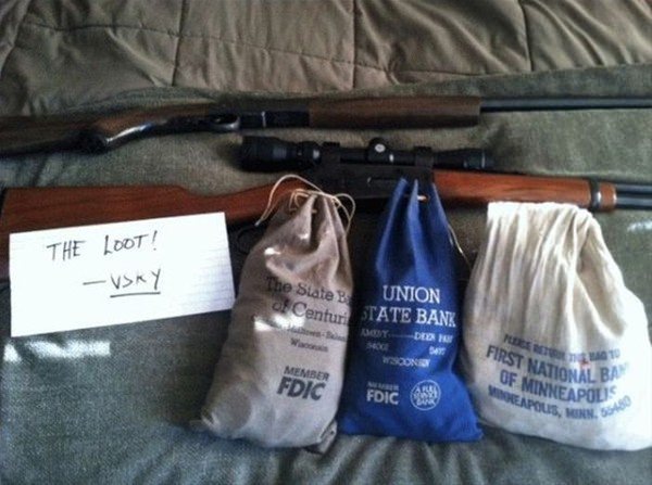 Foto - Büyükanneden kalan dolabı seneler sonra açtılar ve...