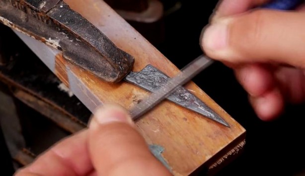 Foto - Büyükbabasının evinde şans eseri buldu! Son hali herkesi şaşırttı