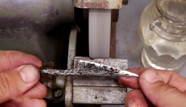 Foto - Büyükbabasının evinde şans eseri buldu! Son hali herkesi şaşırttı