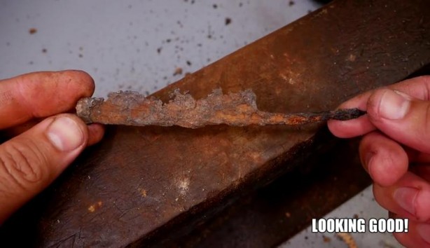 Foto - Büyükbabasının evinde şans eseri buldu! Son hali herkesi şaşırttı