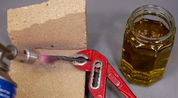 Foto - Büyükbabasının evinde şans eseri buldu! Son hali herkesi şaşırttı