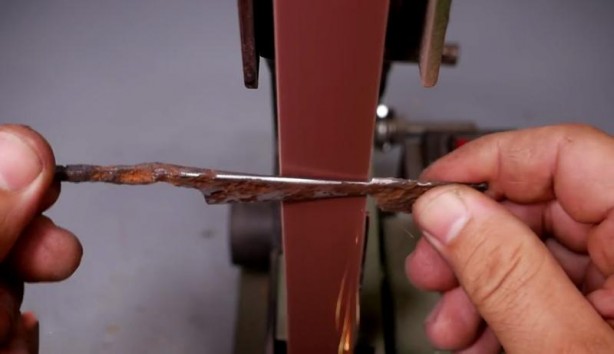 Foto - Büyükbabasının evinde şans eseri buldu! Son hali herkesi şaşırttı