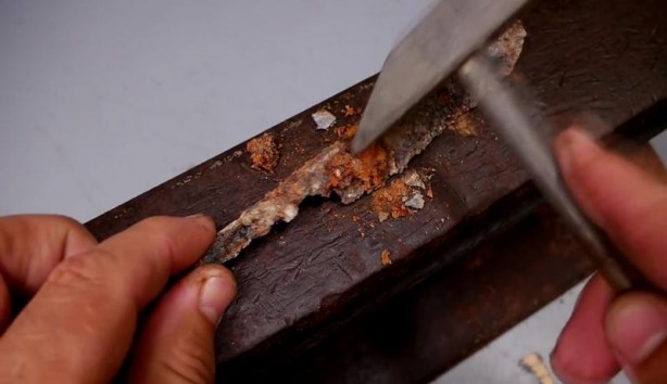 Foto - Büyükbabasının evinde şans eseri buldu! Son hali herkesi şaşırttı