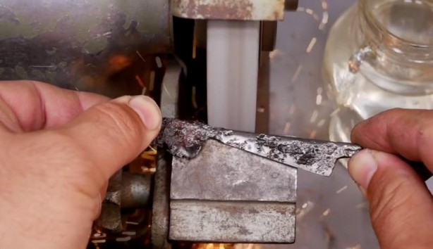 Foto - Büyükbabasının evinde şans eseri buldu! Son hali herkesi şaşırttı