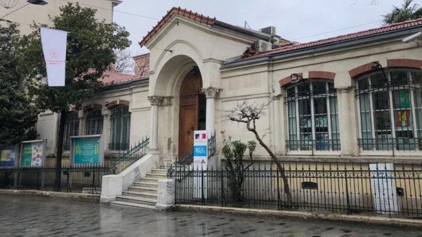 Foto - Büyükelçiliklerin kapatılması sonrası Türkiye'deki o camiyi işaret ettiler! Skandal saldırı iması