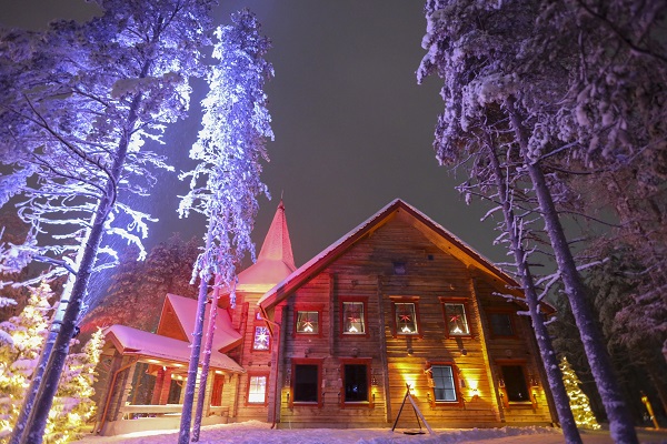 Foto - Buz gibi havaya rağmen ziyaretçi akını yaşanıyor! "Masalsı kent" Rovaniemi