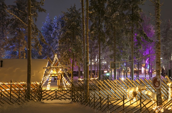 Foto - Buz gibi havaya rağmen ziyaretçi akını yaşanıyor! "Masalsı kent" Rovaniemi