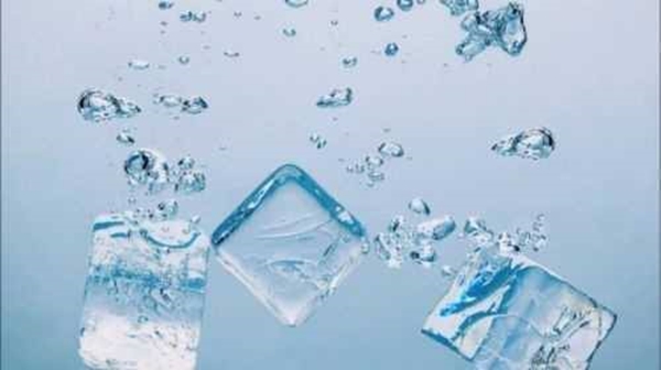 Foto - Buz küpünü vücudunuzdaki o noktaya koyarsanız...