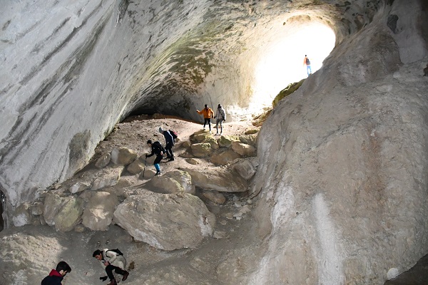 Foto - Buz sarkıtları altında ders 