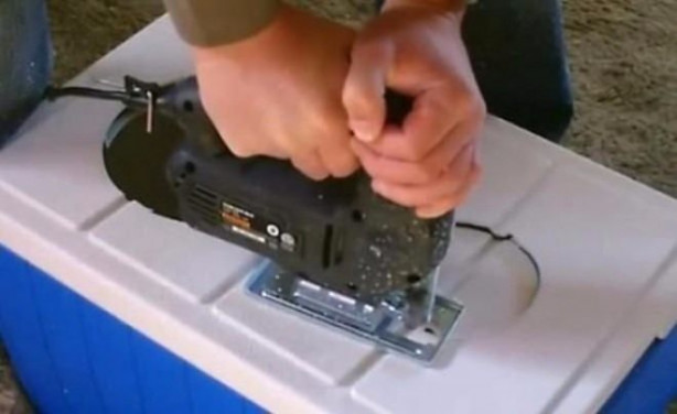 Foto - Buz termosu ve vantilatör kullanarak klima yaptı