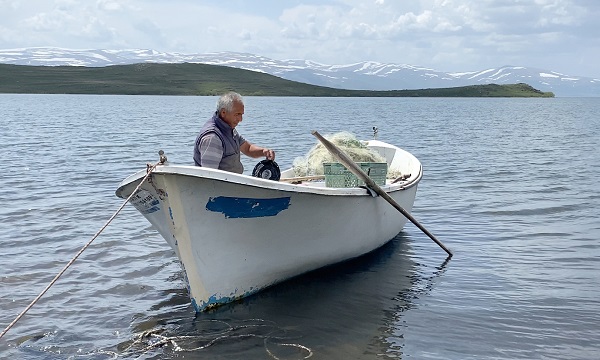 Foto - Buzlar çözüldü balık bereketi başladı