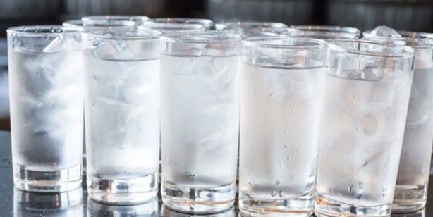 Foto - Buzlu su içmenin 10 kötü etkisi