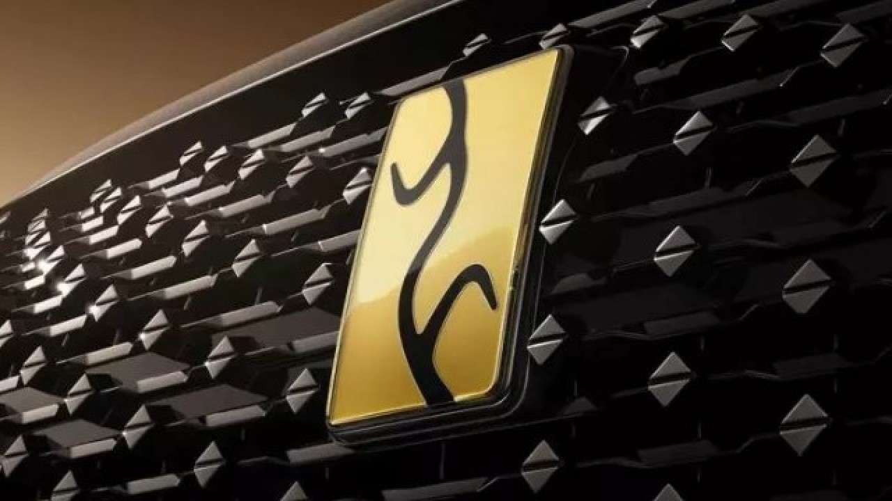 Foto - BYD en yeni modelini tanıttı! Amblem görenleri şaşkına çevirdi!