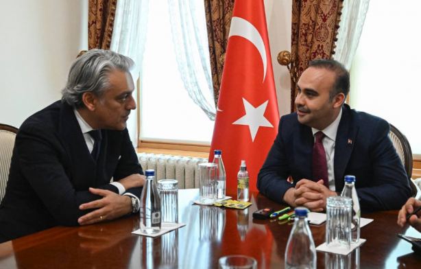 Foto - BYD'nin Türkiye'ye 1 milyar dolarlık yatırım kararı sonrası Fransız devi Renault bakın ne yaptı! Herkes şaşkın