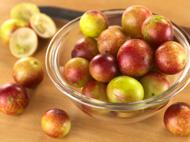 Foto - C vitaminin zirvesi bu meyve! Ne limon ne portakal! Bulamayan tozunu kaşık kaşık tüketiyor! En önemlisi yaşlanmayı yavaşlatıyor!