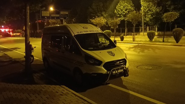 Caddede yürüyen kadın bıçaklı saldırıya uğradı