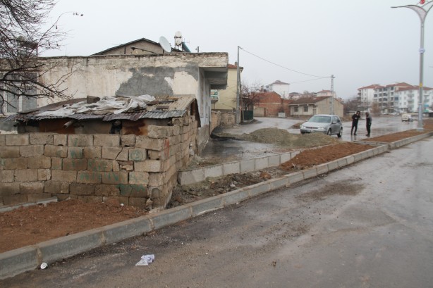 Foto - Caddenin tam göbeğinde kaldı! Bu kadarı ancak fıkralarda olur