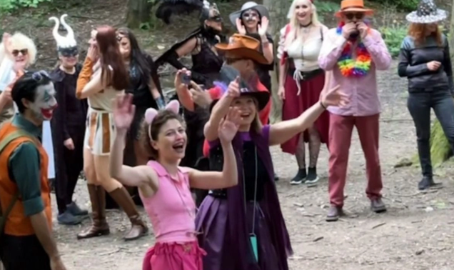 Foto - Cadılar Ritüeli, Düğümlere üfleyen büyücüler, Harut ve Marut adlı melekler