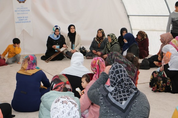 Foto - Çadır kentte kadınlara özel kandil programı