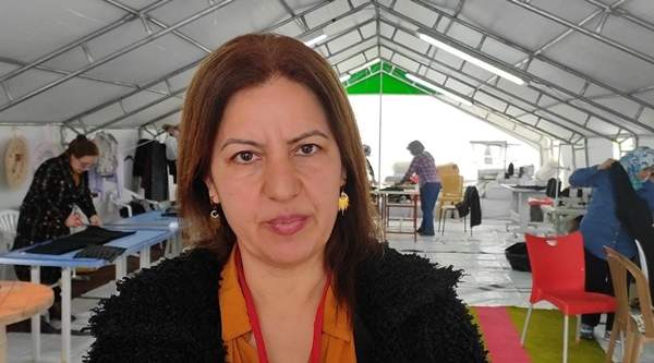 Foto - Çadır kentte yaşayan kadınlar depremzedeler için kolları sıvadı