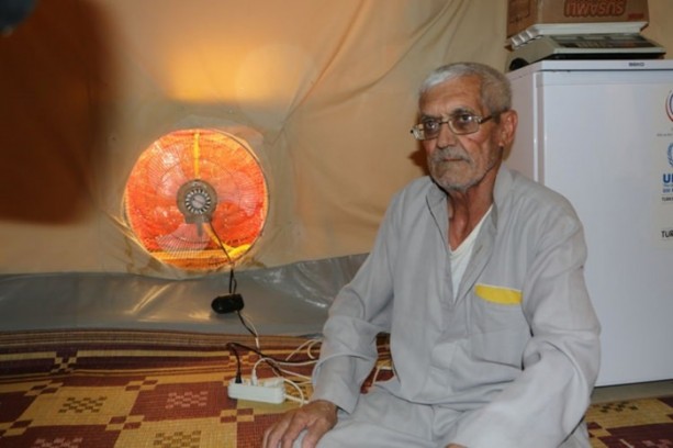 Foto - Çadırkentte icat etti, yok satıyor