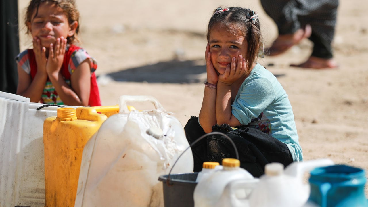 Çadırlarda su bekleyen hayatlar! Gazze’de içme suyu krizi sürüyor