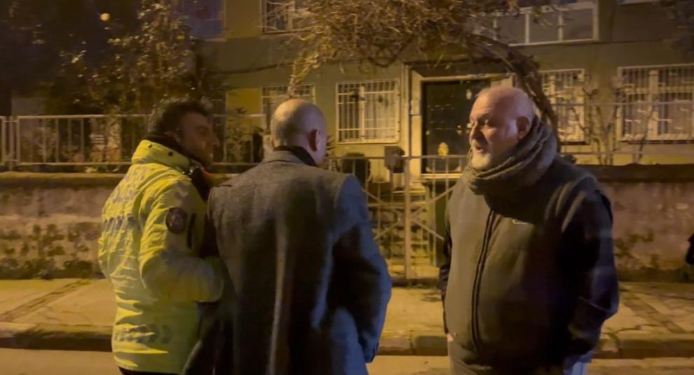 Foto - Çağdaşlıktan anladıkları bu! Ayyaşlar polisi çileden çıkarttı!