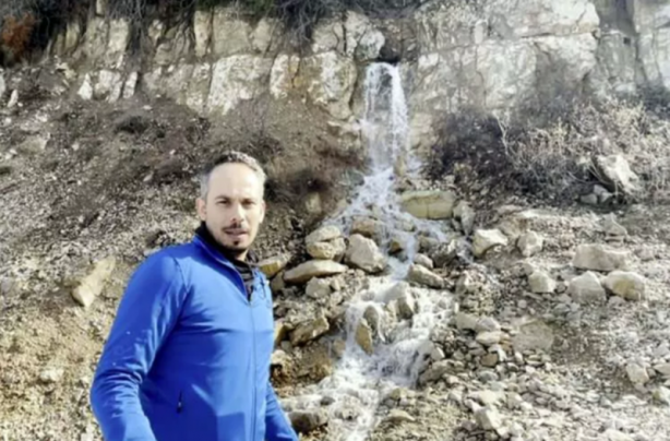 Foto - Çakmağı çakar çakmaz alev aldı! Yanan su görenleri şaşırtıyor...