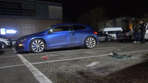 Çakmak gazı bomba gibi patladı! Otomobilin içinde yaptıkları...