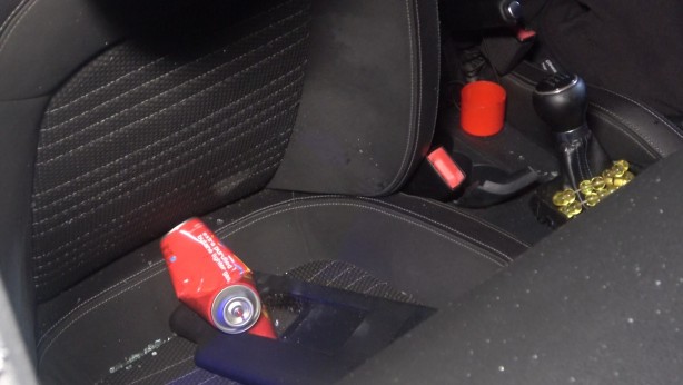 Foto - Çakmak gazı bomba gibi patladı! Otomobilin içinde yaptıkları...